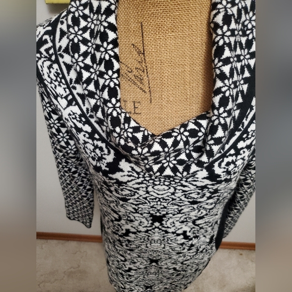 Wool dress - Picture 3 of 5